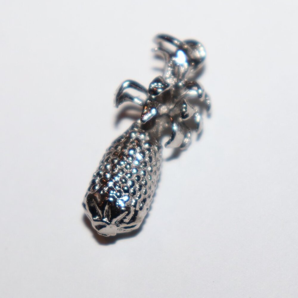 🍍✨ Silver Pineapple Charm or Pendant (1") ✨🍍